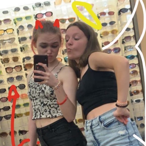 Meet your Posher, Laura - Picture 12 of 14